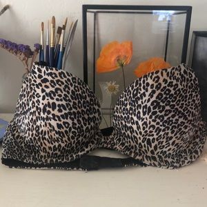 Victoria’s Secret very sexy push up cheetah bra